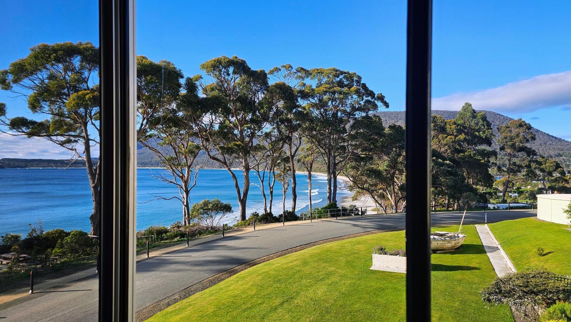 Lufra Beachside Hotel Eaglehawk Neck Bagian luar foto